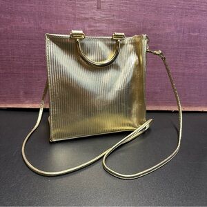 Chic Vintage Made in USA Gold Crossbody Bag, Dawli